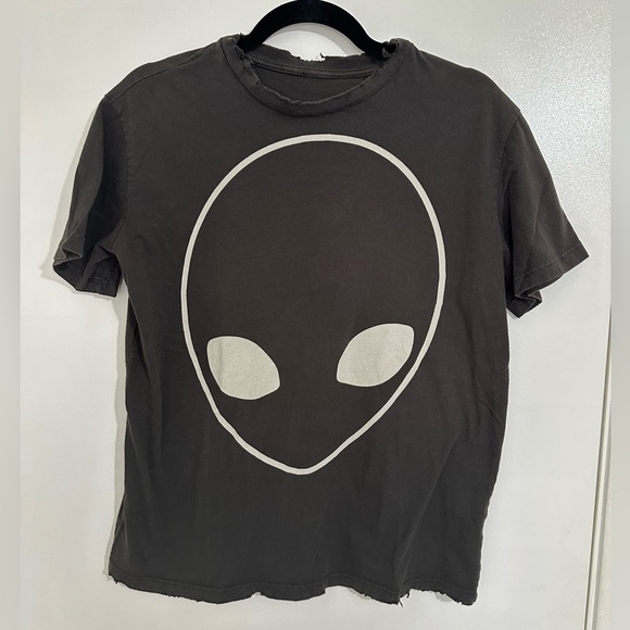 GYPSY WARRIOR Vintage Black Distressed Large Alien Graphic T-Shirt Oversized EUC - Picture 1 of 4